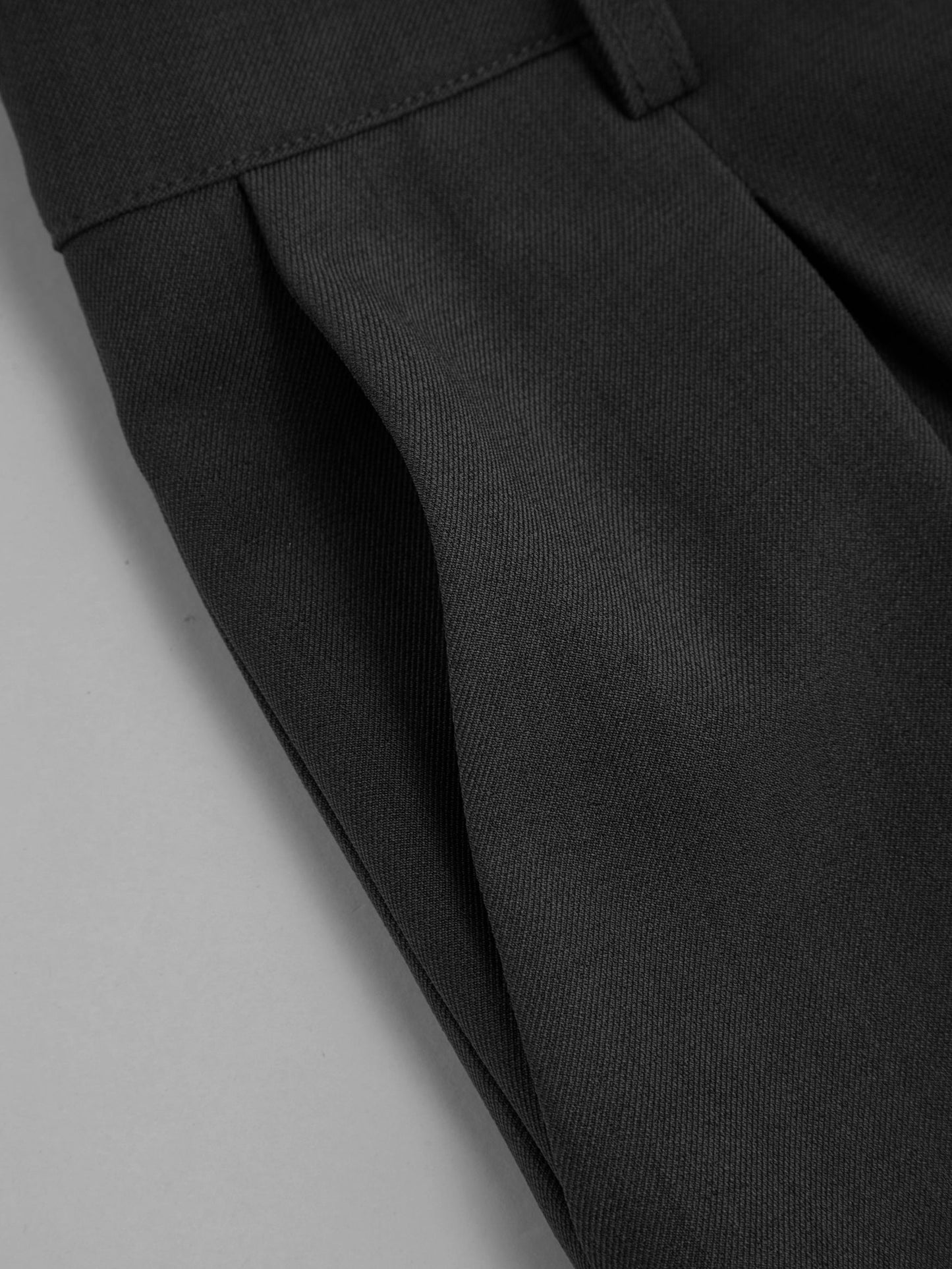 Mid Rise Straight Leg Pleated Trouser