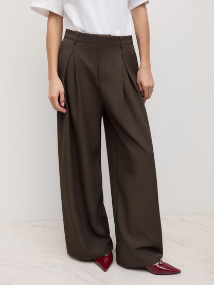 Mid Rise Straight Leg Pleated Trouser